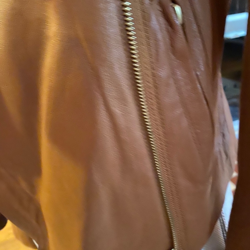 Leather jacket - Picture 10 of 11
